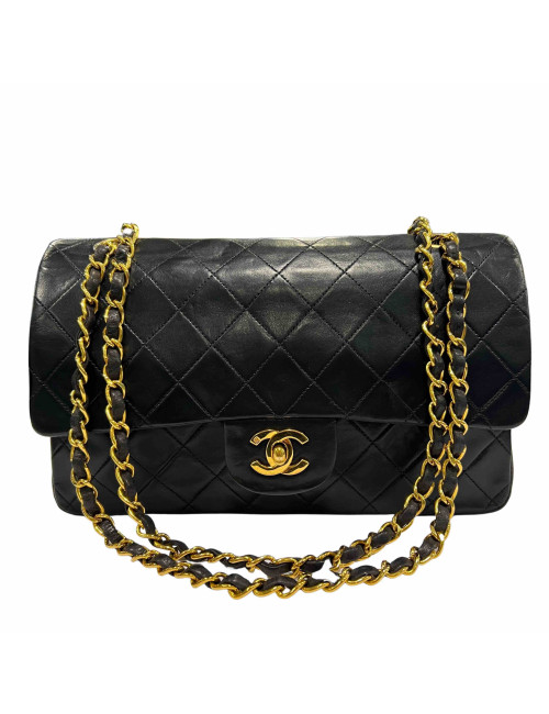 Timeless Chanel vintage double flap