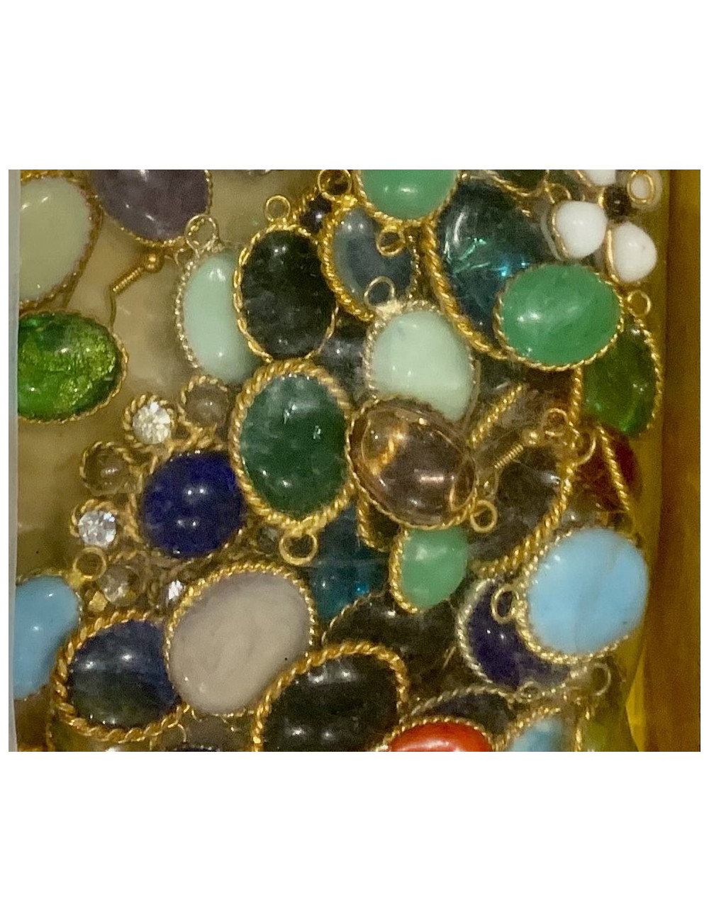 Divers accessoires pour bijoux