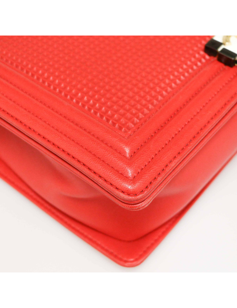 Boy CHANEL cuir rouge