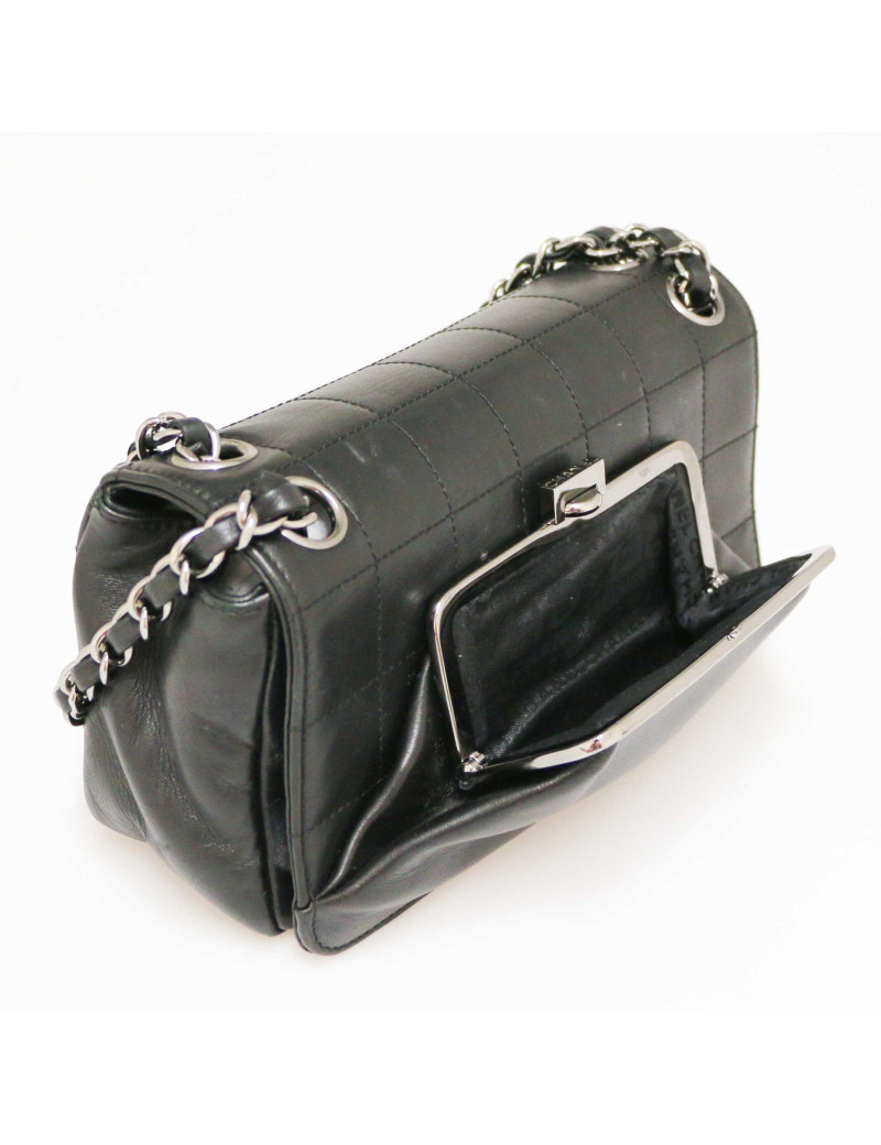 Sac à main CHANEL cuir agneau lisse noir