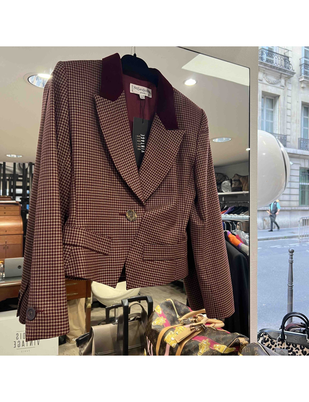 Veste YVES SAINT LAURENT à carreaux et col velours
