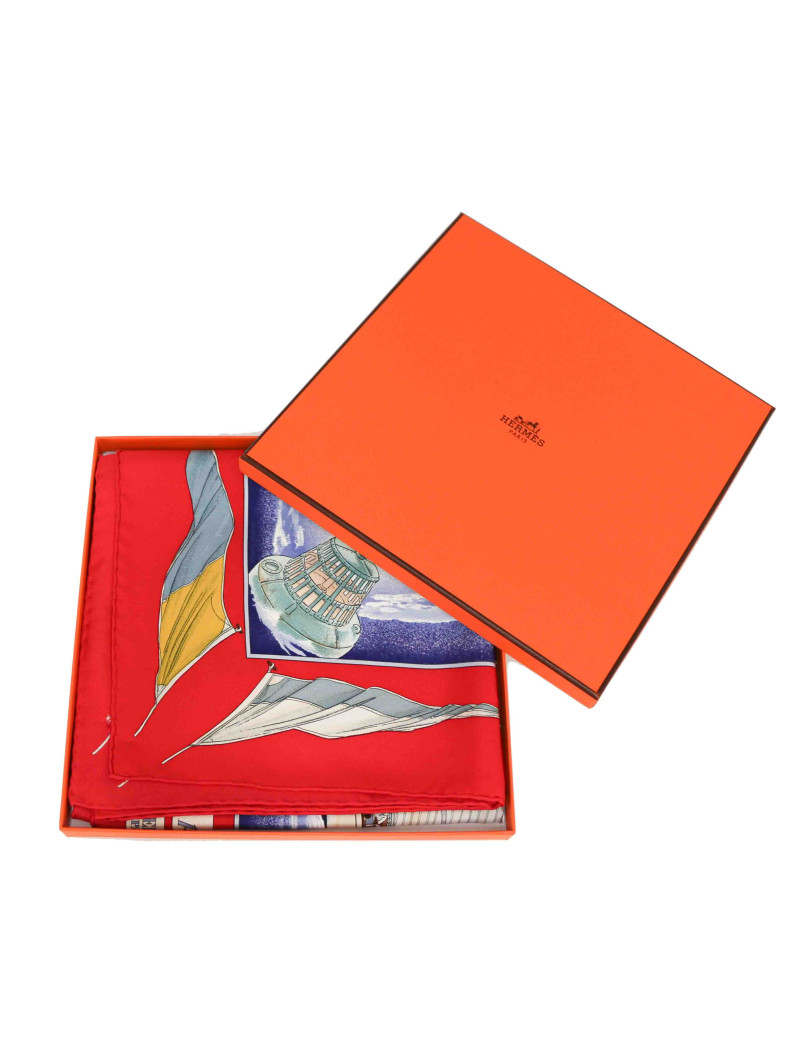 HERMES Vent portant silk square scarf