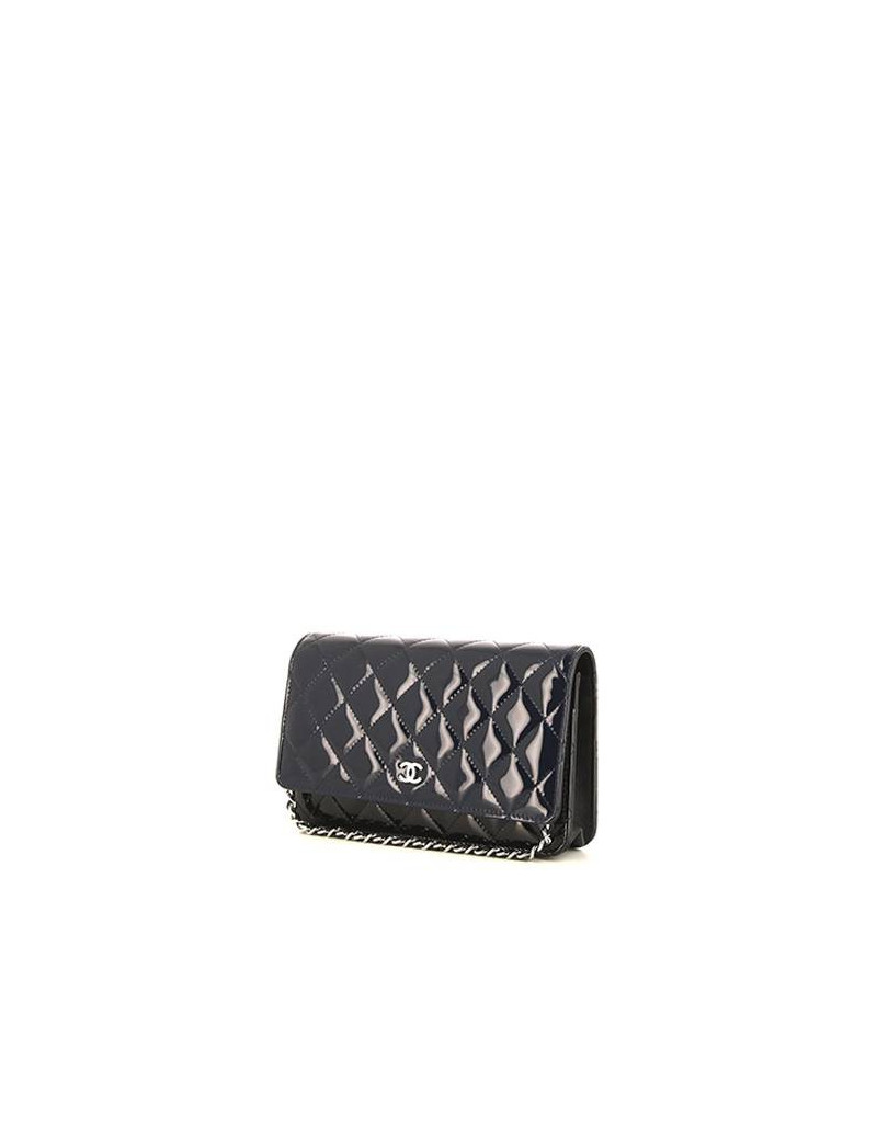 WOC Wallet on chain CHANEL cuir noir verni