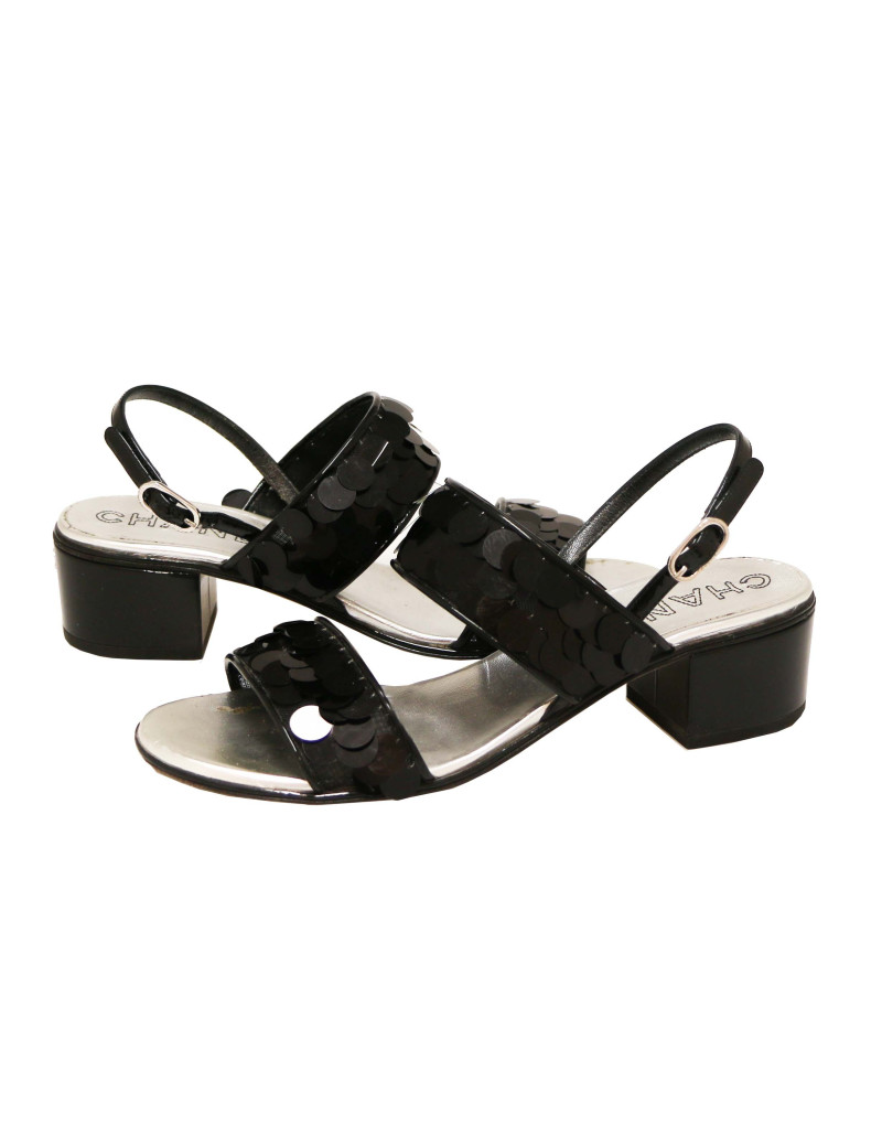 Sandales T37,5 CHANEL sequins                                  