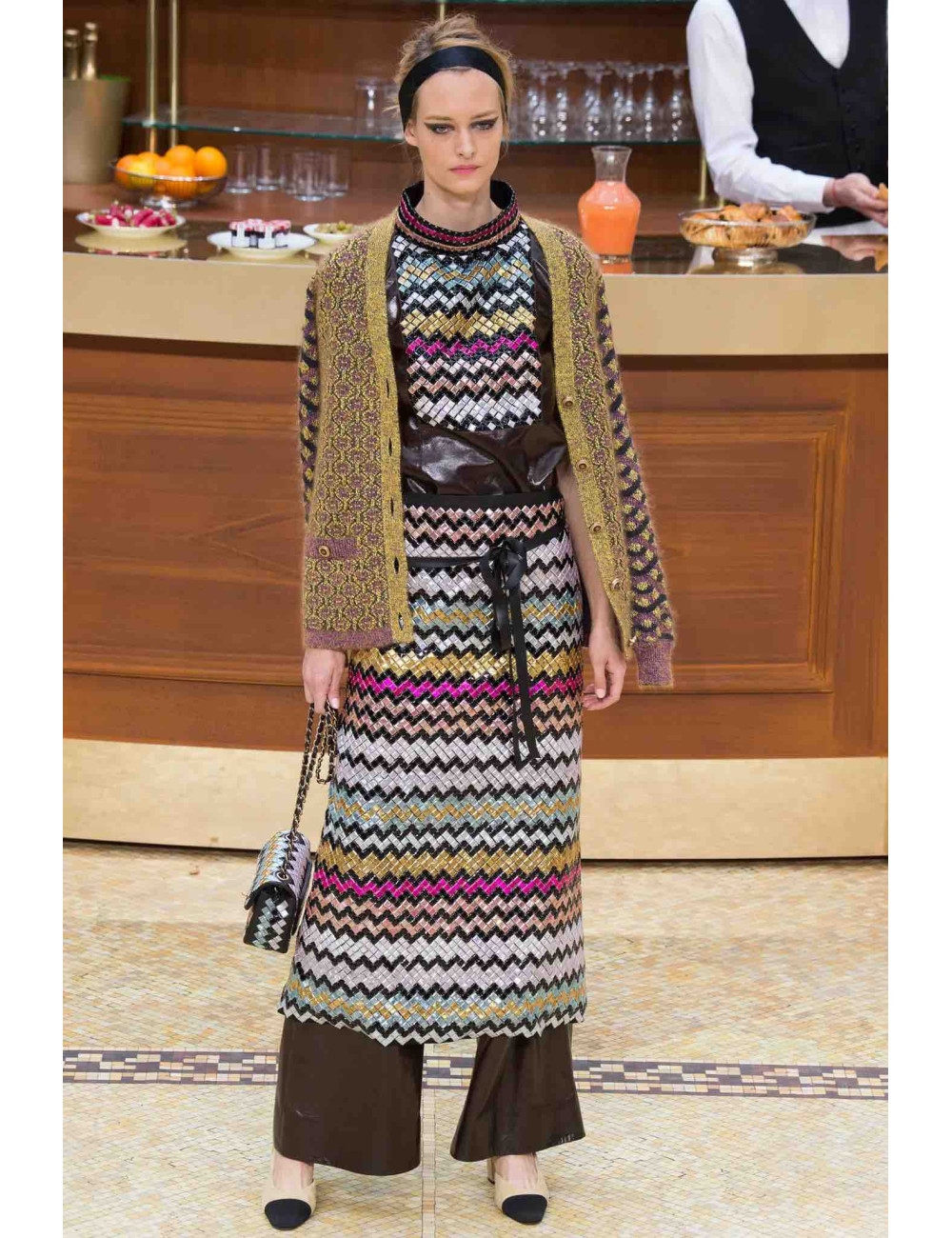 Cardigan T46 CHANEL collection Brasserie laine mohair