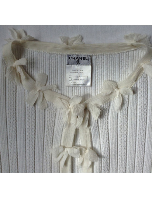 gilet CHANEL écru et nœuds  t42