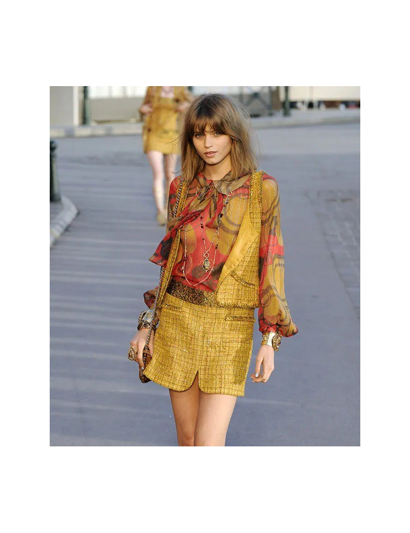 Ensemble CHANEL jaune jupe et veste