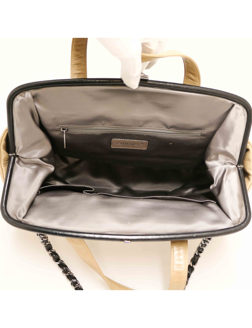 CHANEL two-toned tweed and leather tote bag