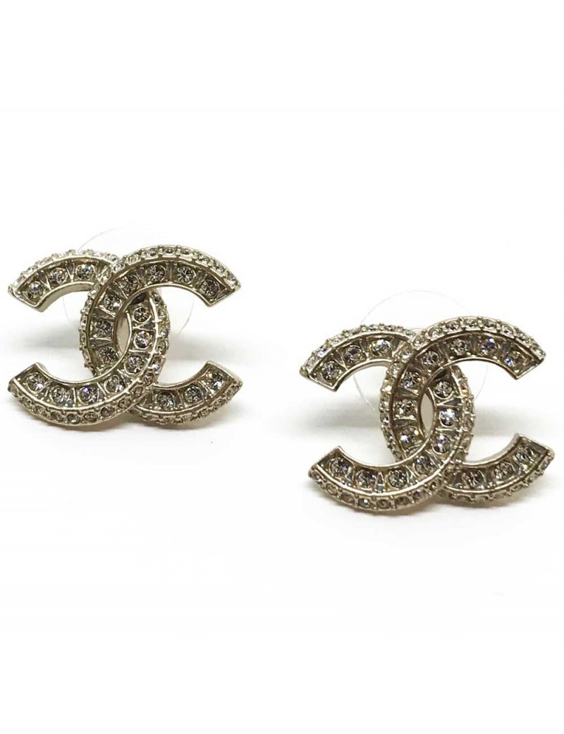 Boucle d'oreilles Chanel double C et forme géométrique en métal dorée 