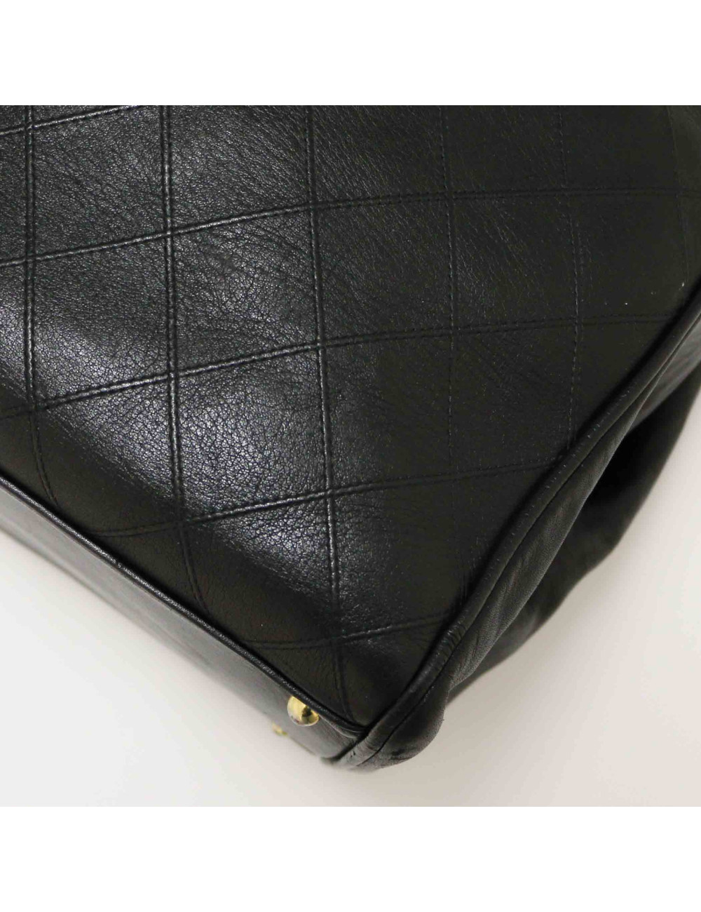 Maxi sac de weekend CHANEL matelassé noir Vintage