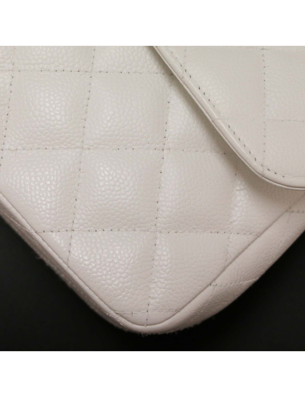 Jumbo CHANEL cuir grainé blanc