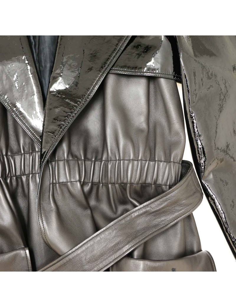 Trench T 42 CHANEL cuir verni et cuir noir