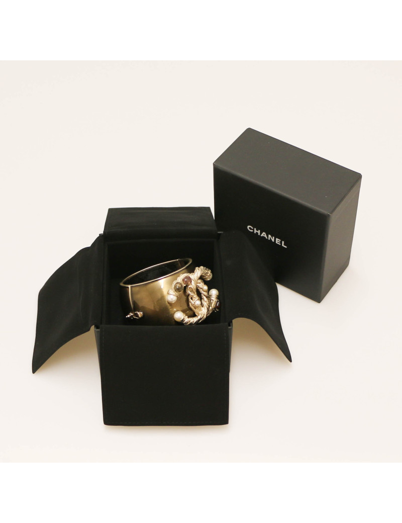 Manchette CHANEL CC doré