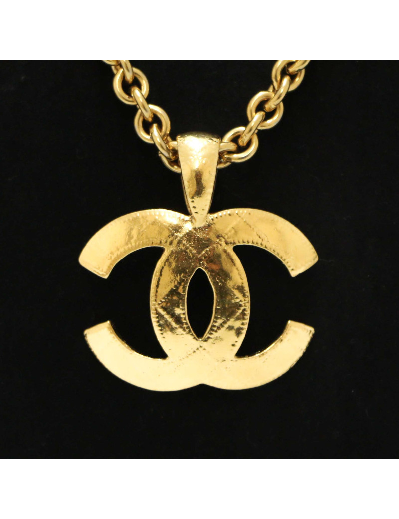 Long collier CHANEL CC matelassé doré