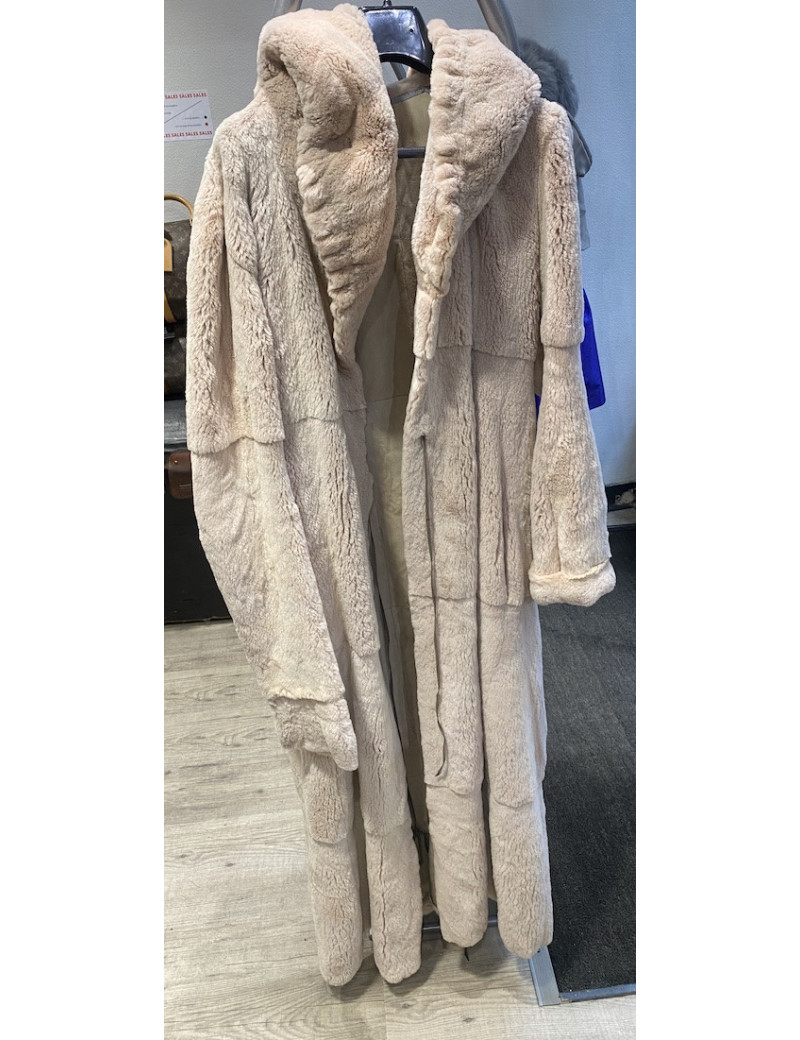 Manteau FENDI vison rasé rose