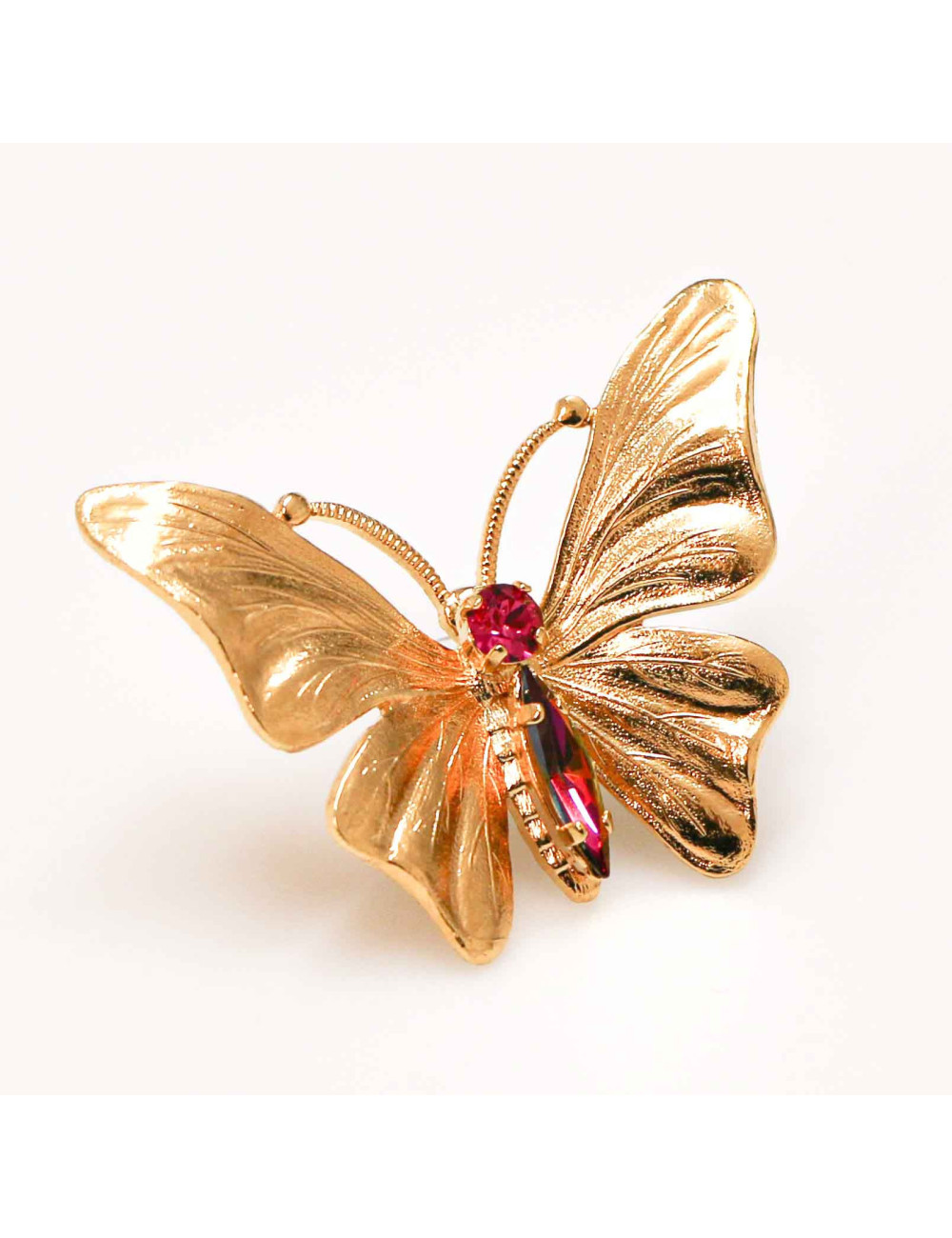 Clous CHANEL papilons