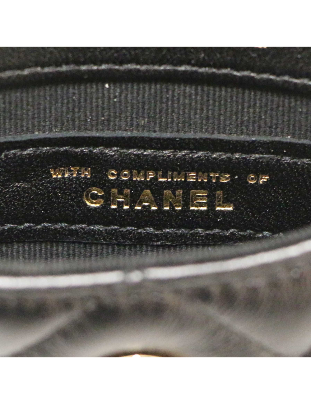 Mini sac CHANEL matelassé noir