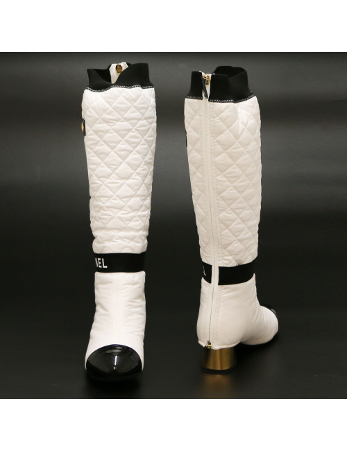 Bottes CHANEL T37  Collector guetres amovibles blanches