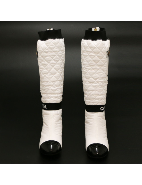 Bottes CHANEL T37  Collector guetres amovibles blanches