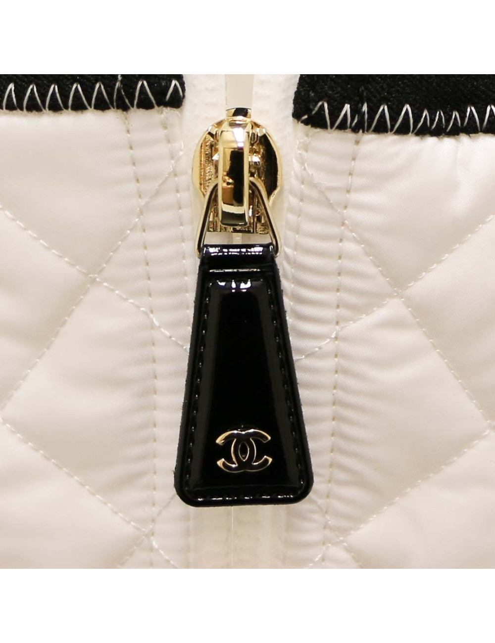 CHANEL boots with removable white gaiters size 37FR