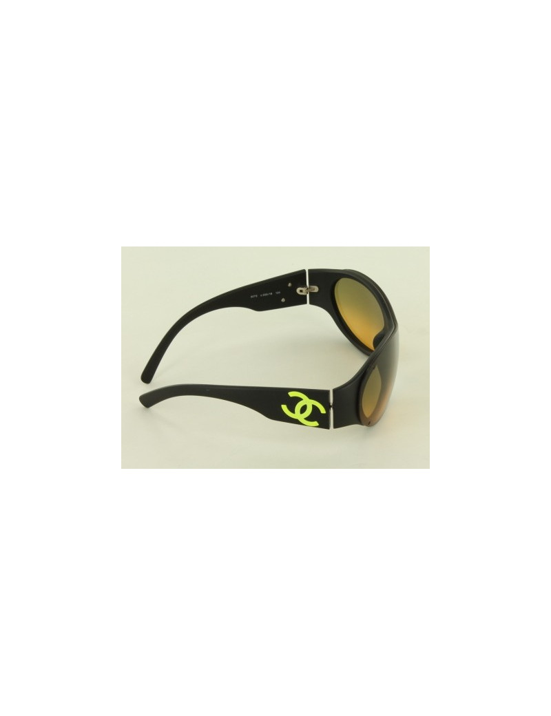 Lunettes de soleil CHANEL  "cc" vert fluo