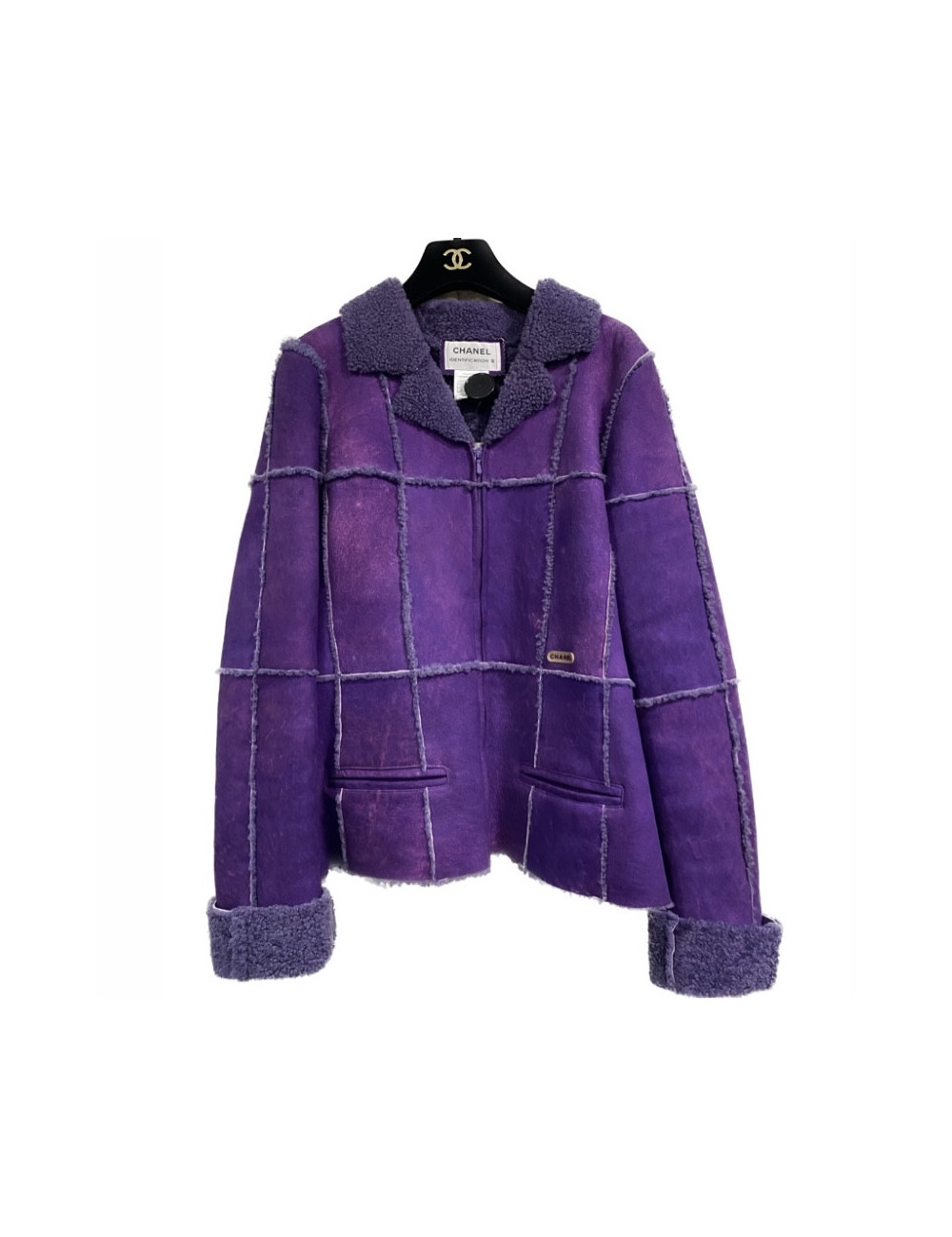 Veste CHANEL peau retournée violette T36