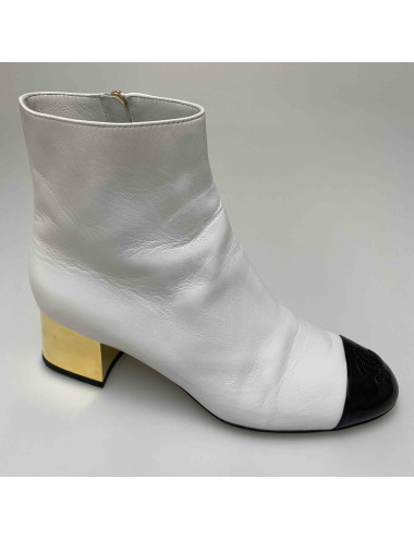 Bottes CHANEL T37  guetres amovibles blanches 2