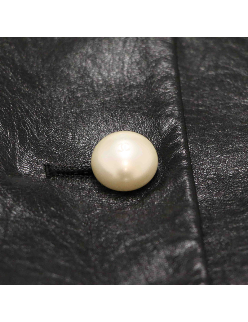 Veste courte T 38 CHANEL cuir noir 