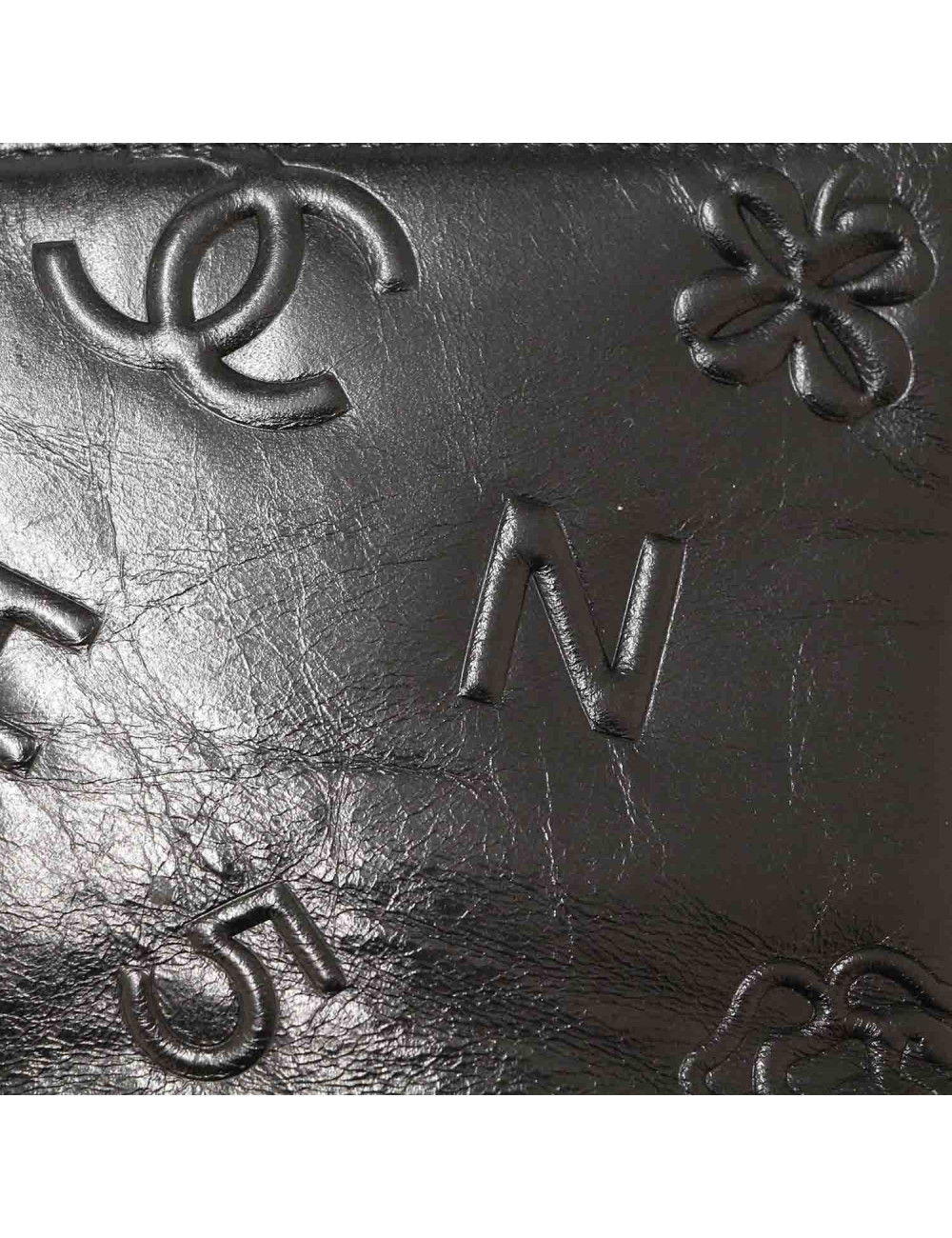 Sac CHANEL cuir embossé noir