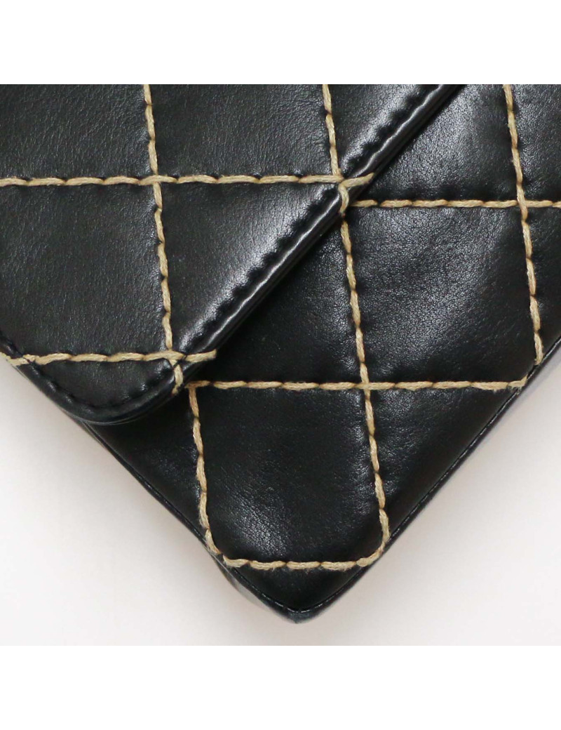 Sac CHANEL noir coutures beige