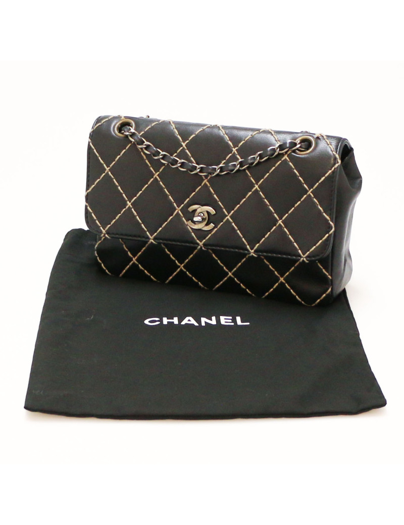 Sac CHANEL noir coutures beige