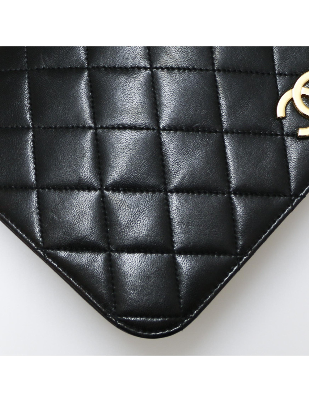 Sac classique CHANEL matelassé noir