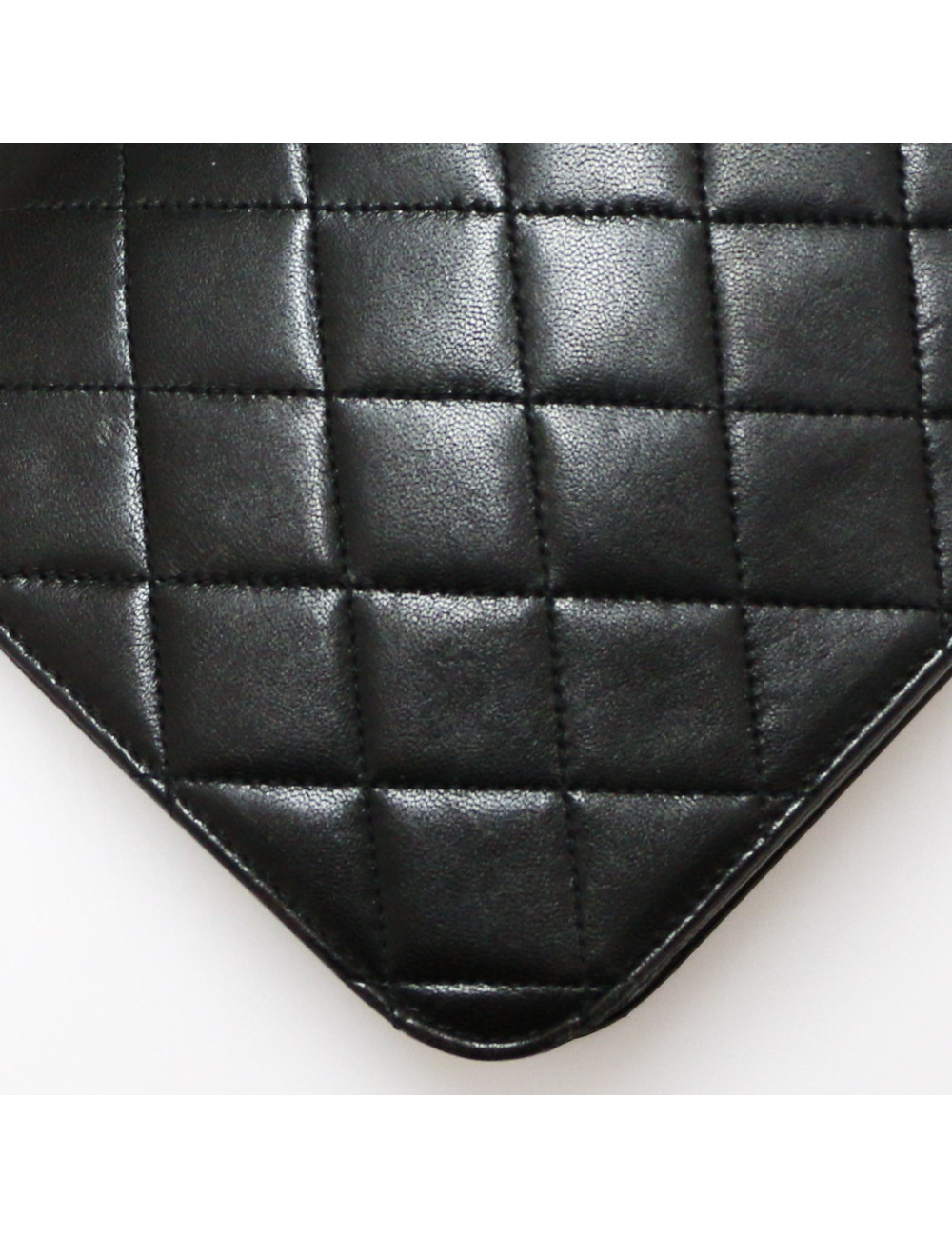 Sac classique CHANEL matelassé noir