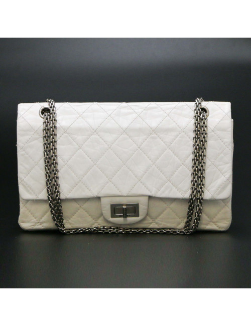 CHANEL white crumpled leather Jumbo bag