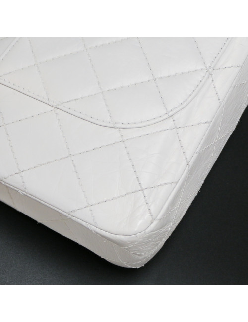 CHANEL white crumpled leather Jumbo bag