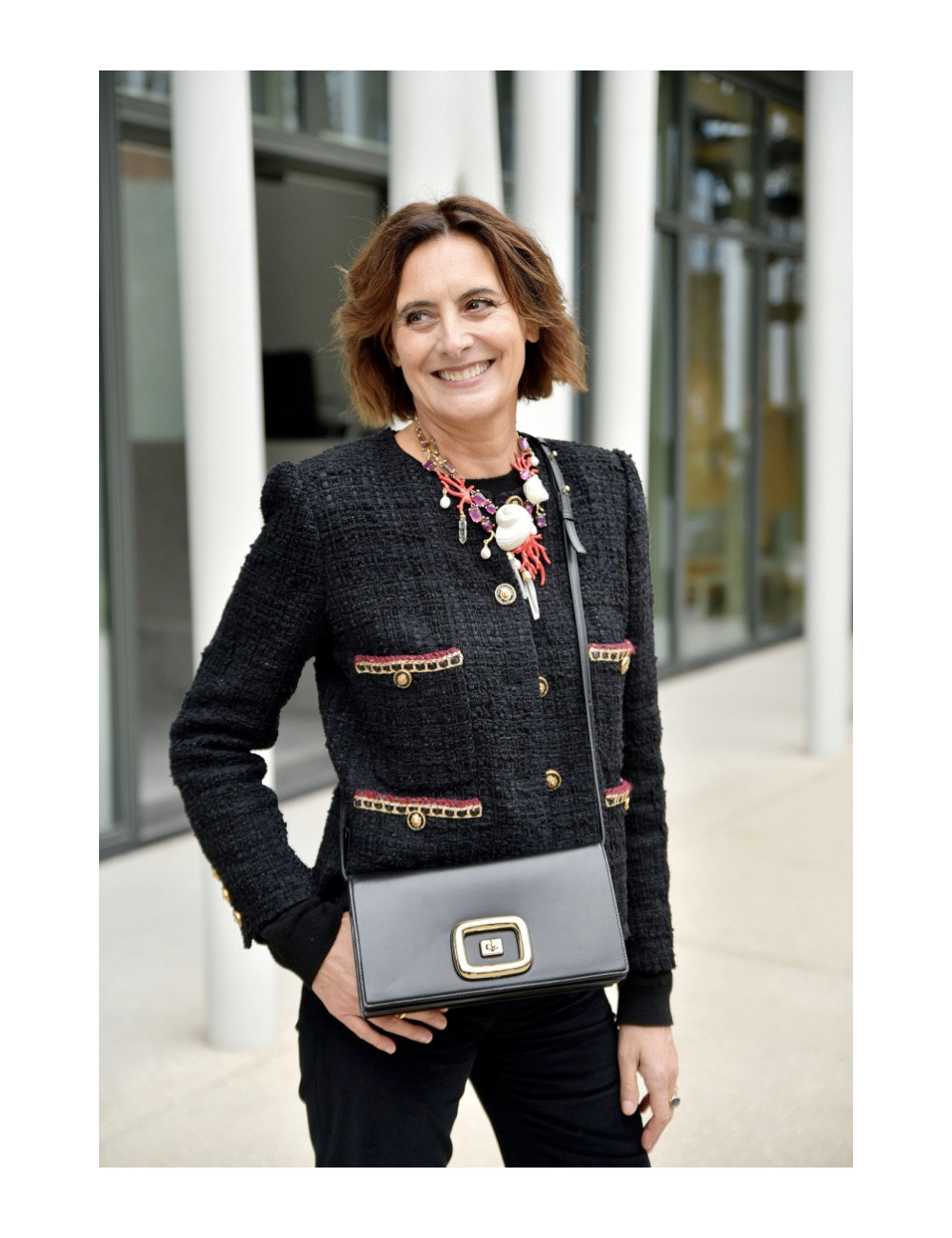 Veste CHANEL noire métier d'art 2020 Chateau des dames