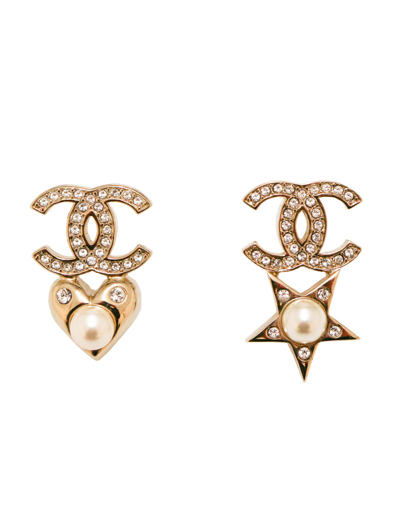 Boucles d'oreille CHANEL