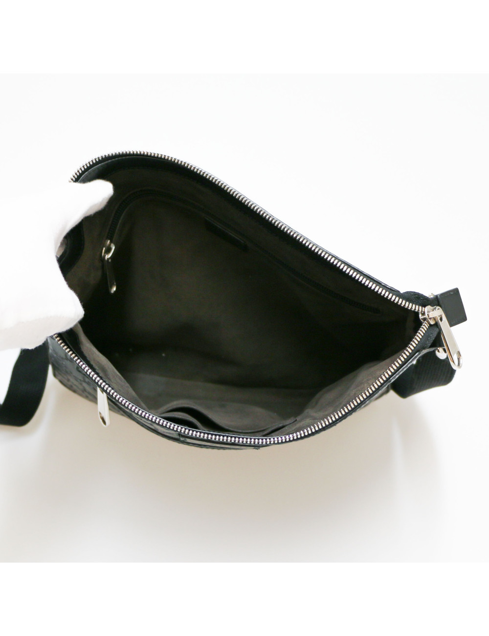 Sacoche GUCCI cuir embossé