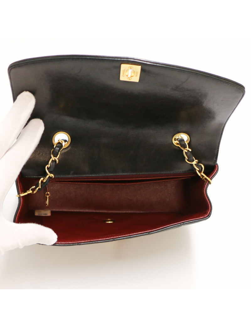 Petit CHANEL Diana vintage