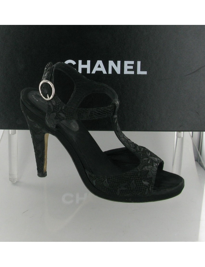 Leather lace CHANEL pumps