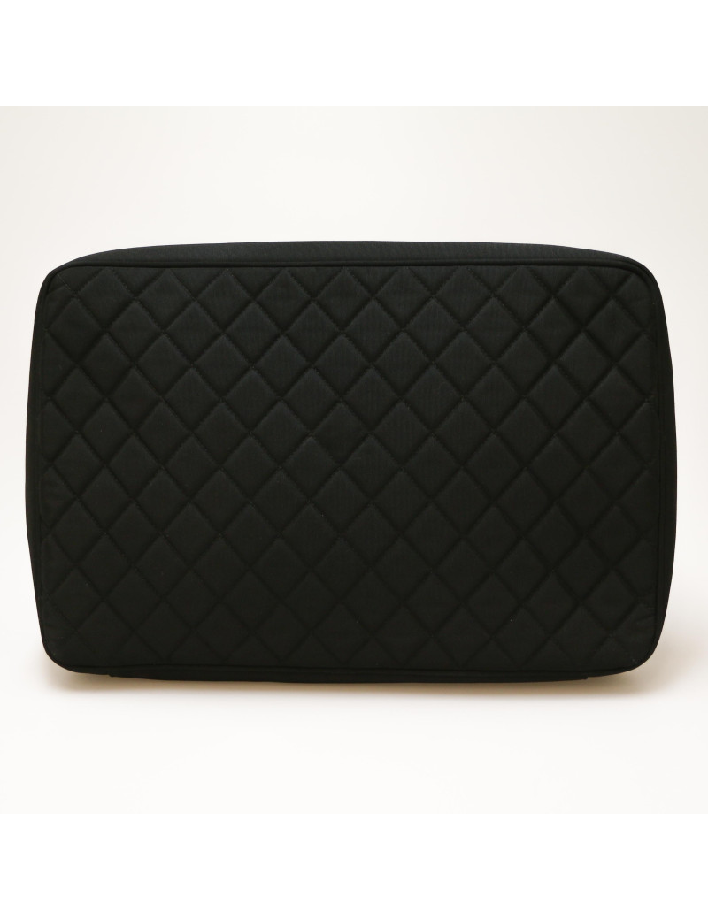 Pochette CHANEL toile matelassée noire