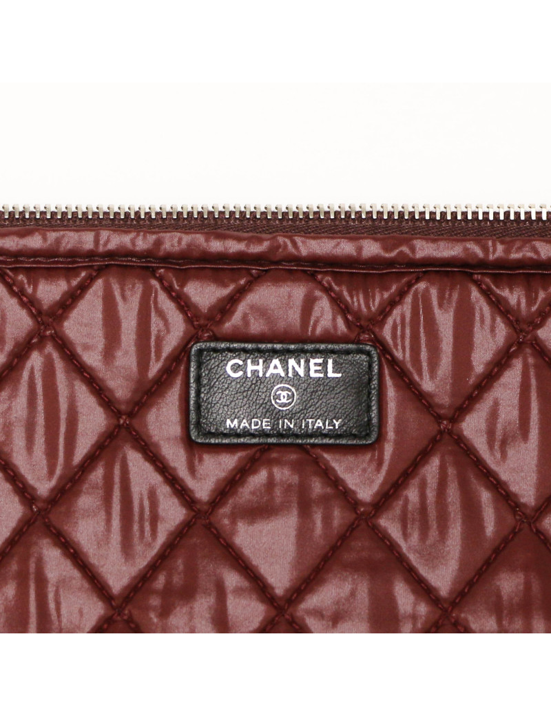 Pochette CHANEL toile matelassée noire