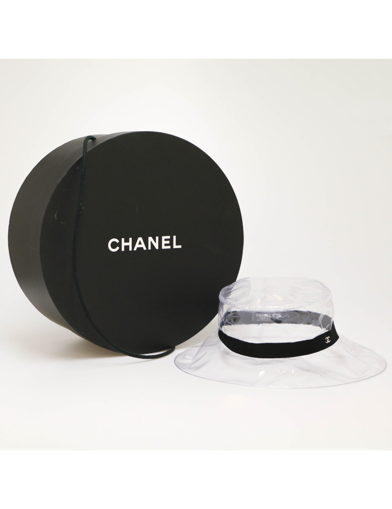 Chapeau CHANEL transparent
