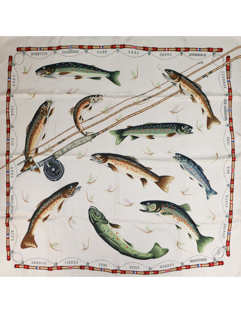 Carré HERMES soie 100 %