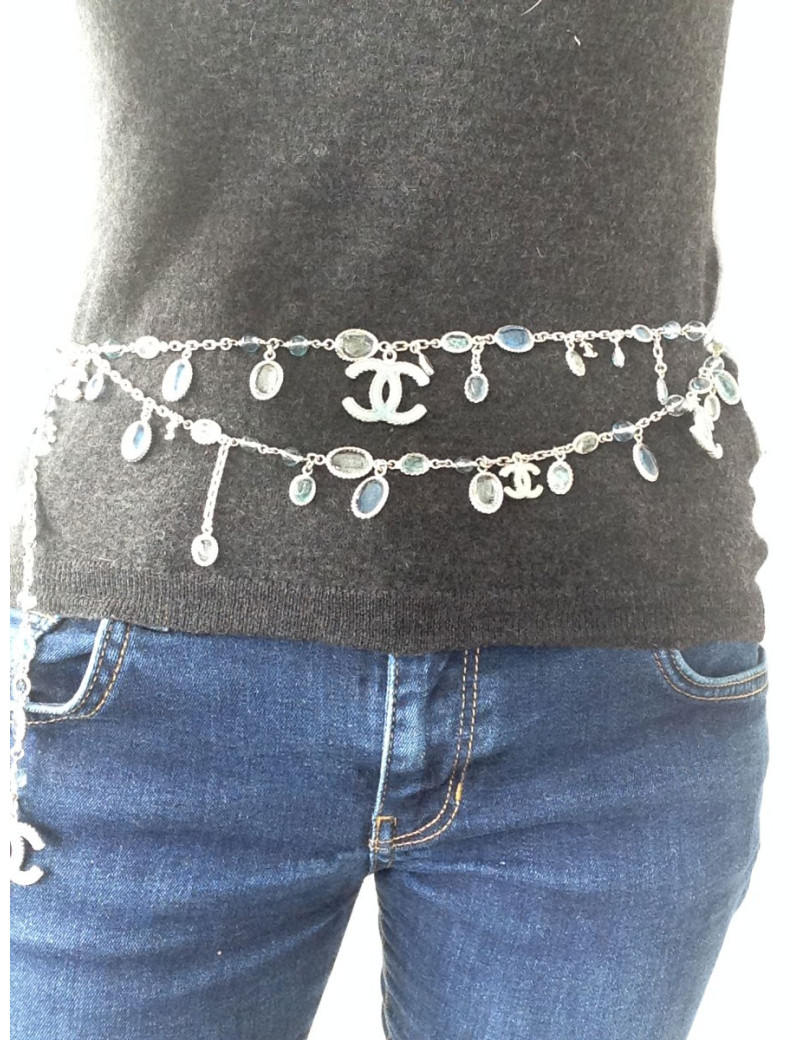 Ceinture sautoir CHANEL en pâte de verre bleu dégradé