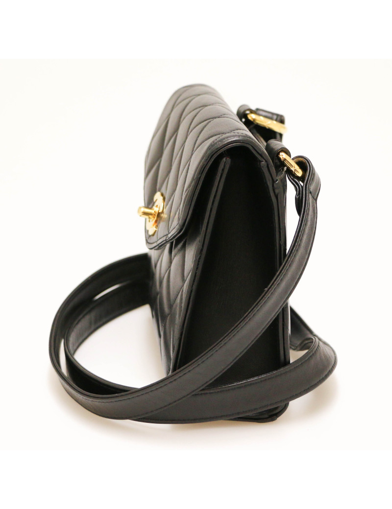 Sac CHANEL matelassé noir 