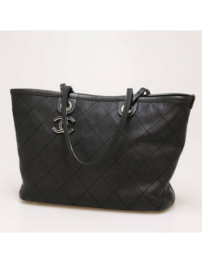 CHANEL Black Grained Tote
