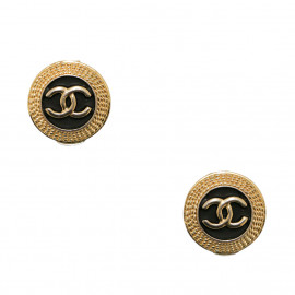 Vintage Chanel Gold CC Clip On Earrings - AWL2549 – LuxuryPromise