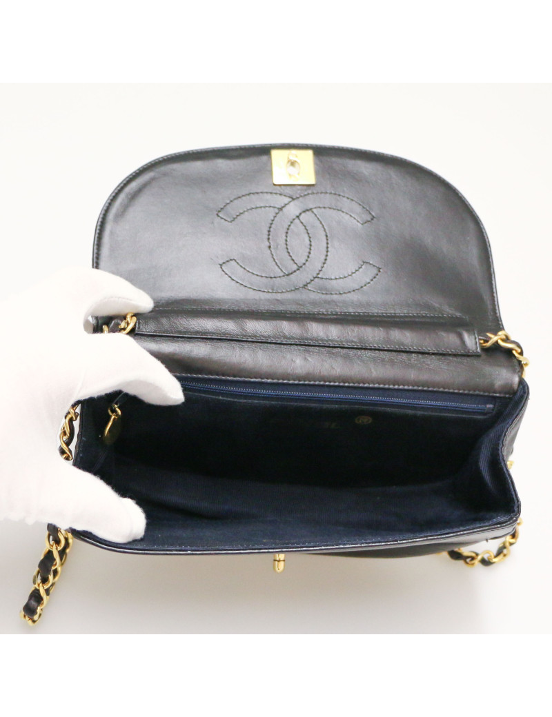 Petit sac noir CHANEL vintage