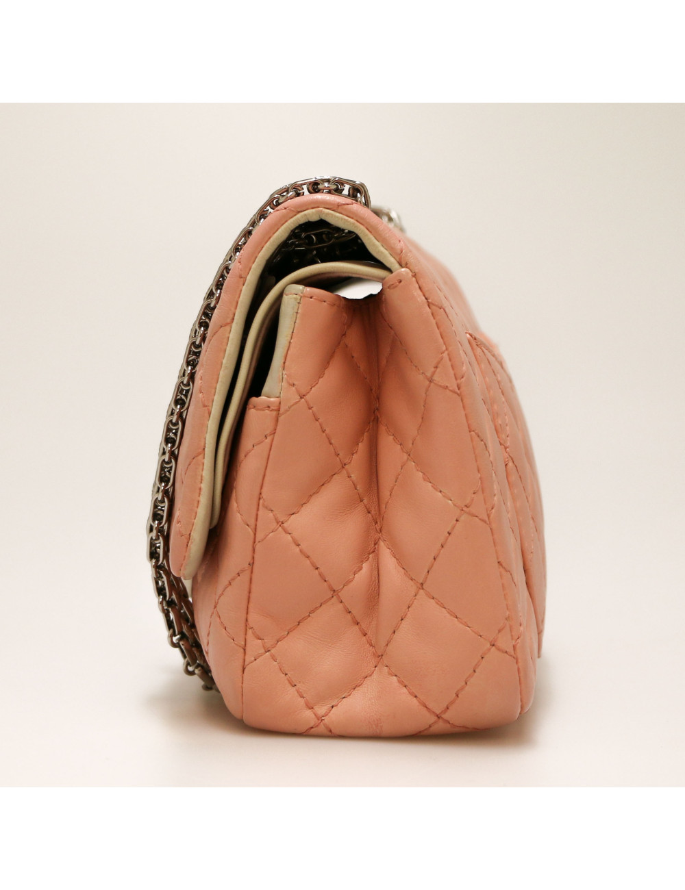 Chanel pink 2.55 bag